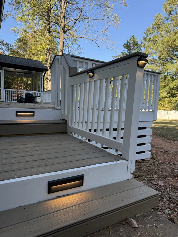 Outdoor electrical outlets